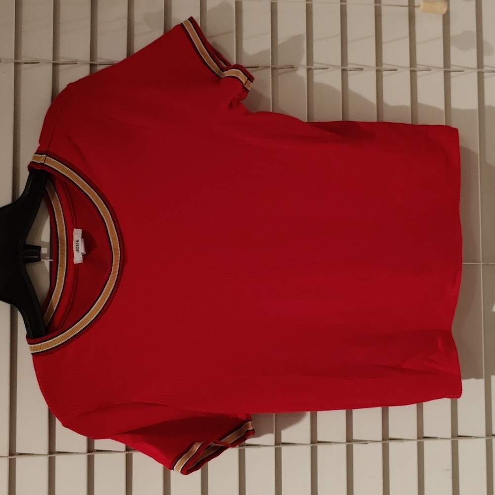 Red ribbed t-shirt
